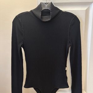 Vuori Bleeker Bodysuit Black Women’s Size Small NWOT Never Worn!